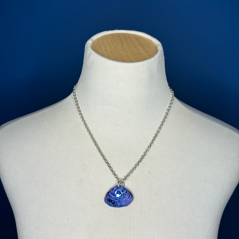 Dyed Clam shell necklace
